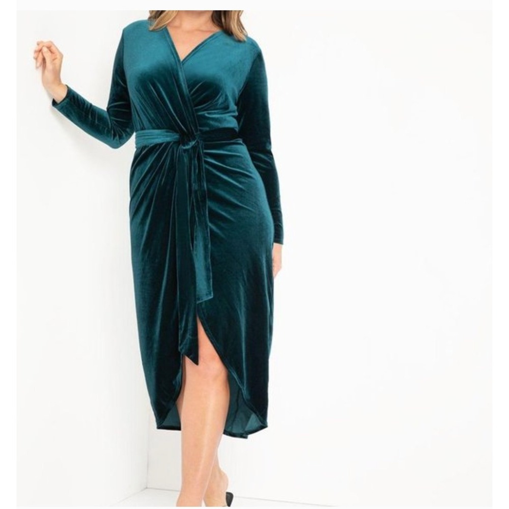 Eloquii Green Velvet Wrap Dress‎